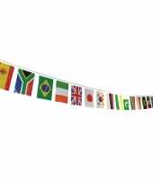 Multi nationale vlaggenlijn