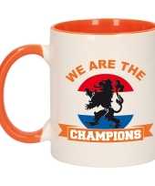 We are the champions mok beker oranje wit 300 ml